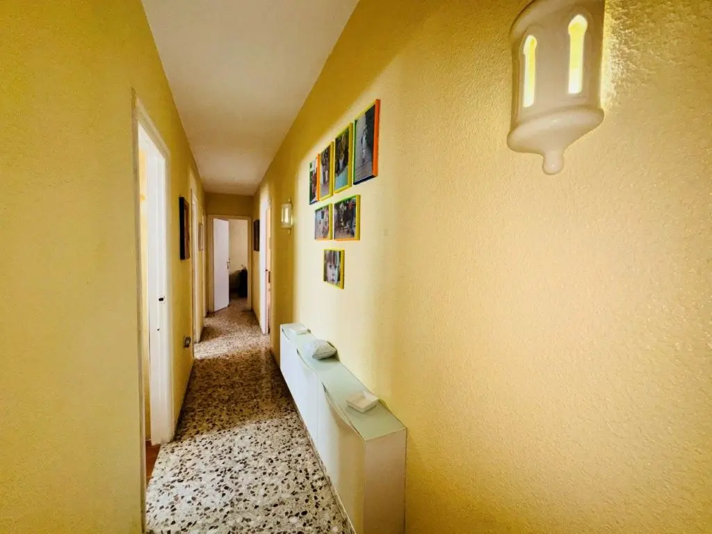Apartment Of 98 M² In Torrevieja, Spain
