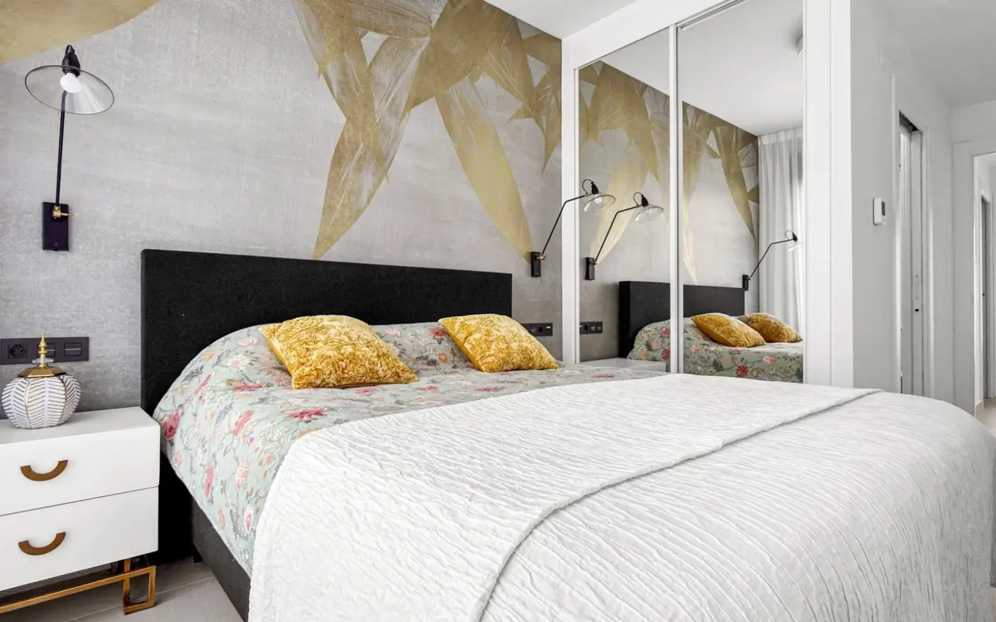 Apartment Of 71 M² In Torrevieja, Spain
