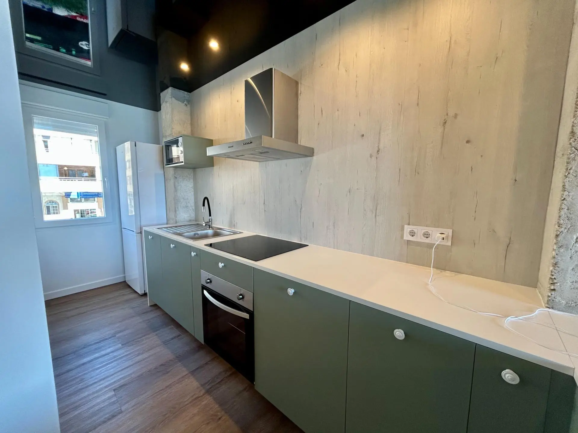 Apartment Of 77 M² With Mediter Real Estate In Torrevieja, Spain