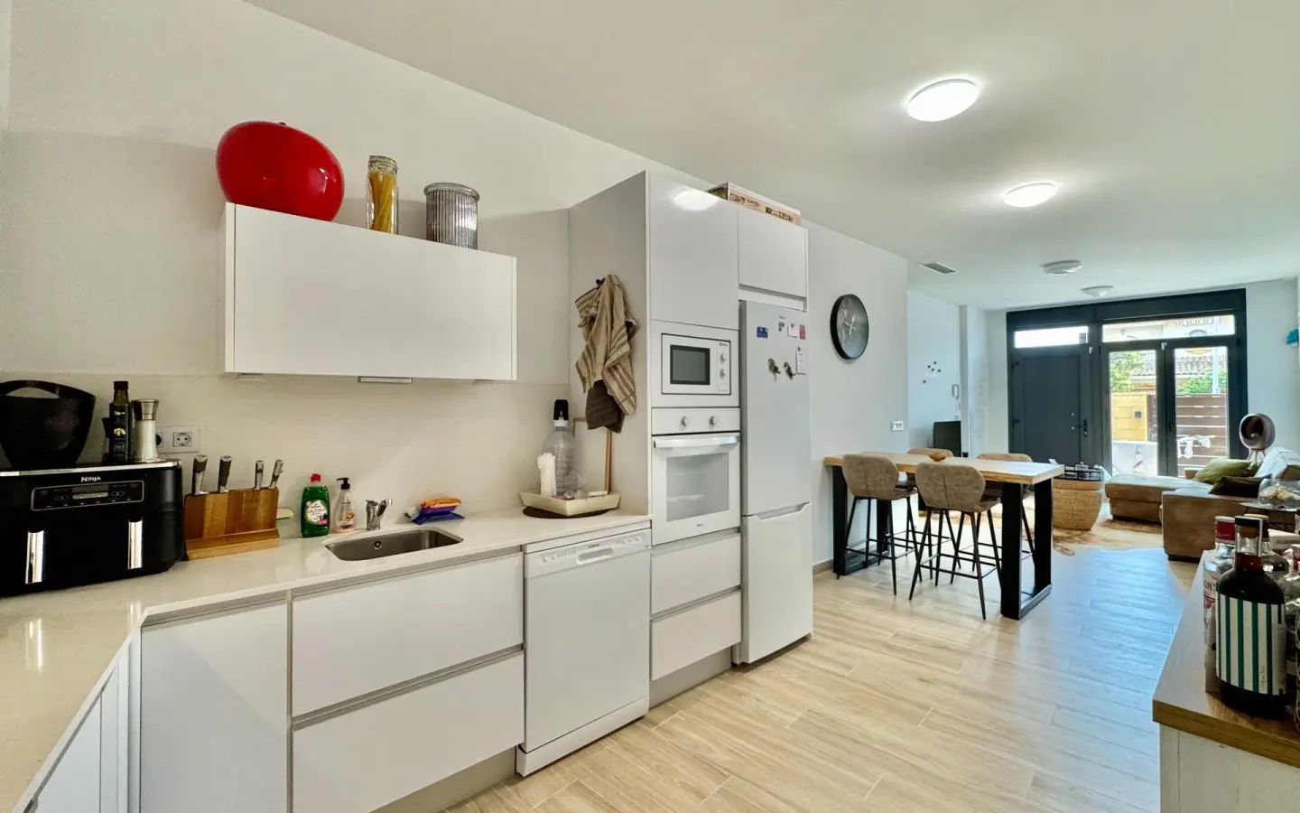 Apartment Of 75 M² In Santiago De La Ribera, Spain