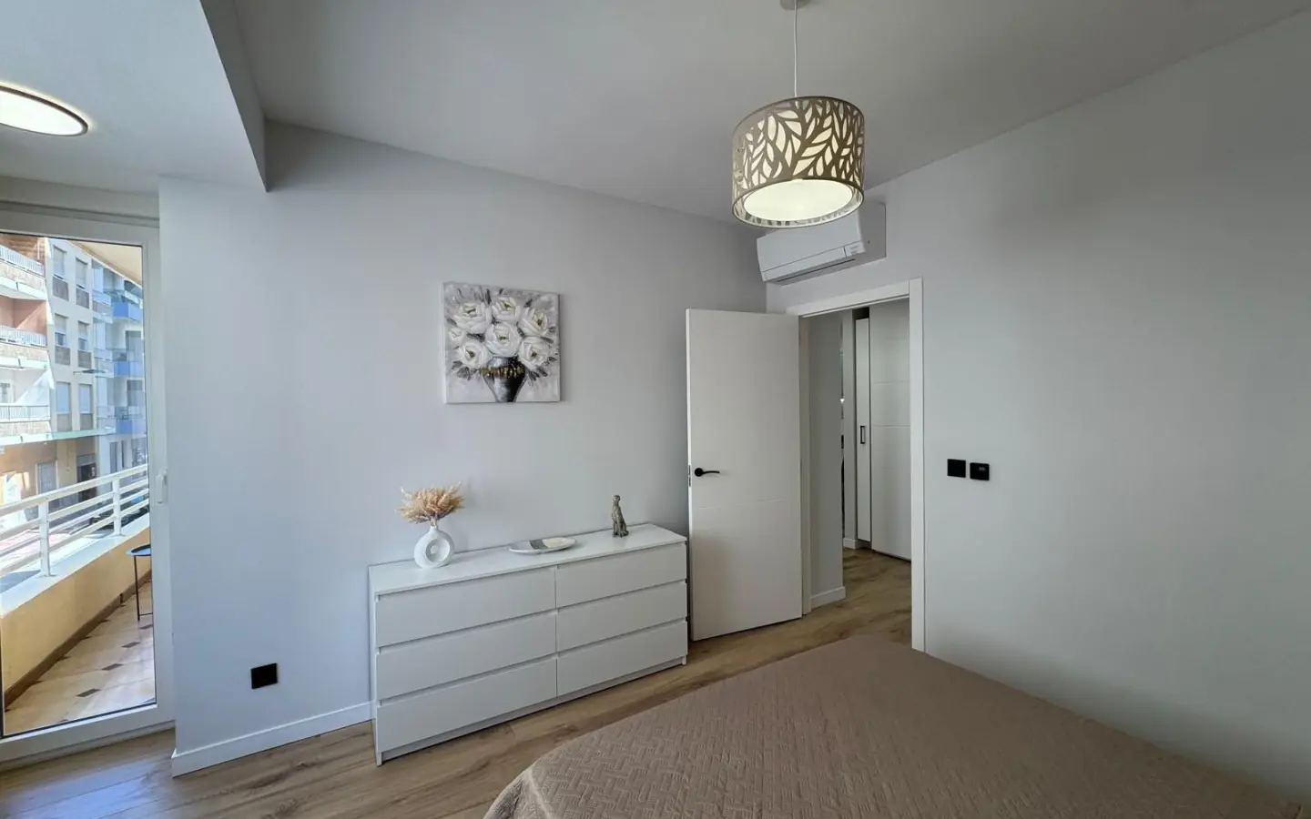 Apartment Of 100 M² In Torrevieja, Spain
