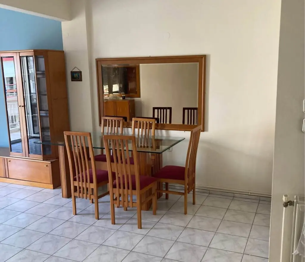 Flat Of 92 M² In Thessaloniki