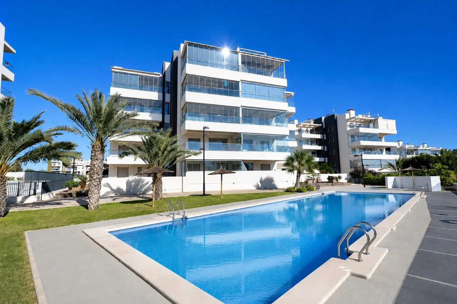 Apartment Of 105 M² With Balcony In Orihuela Costa