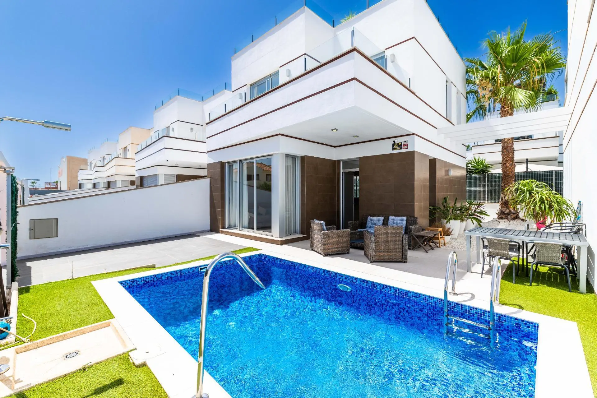 Villa Of 110 M² In Rojales, Spain