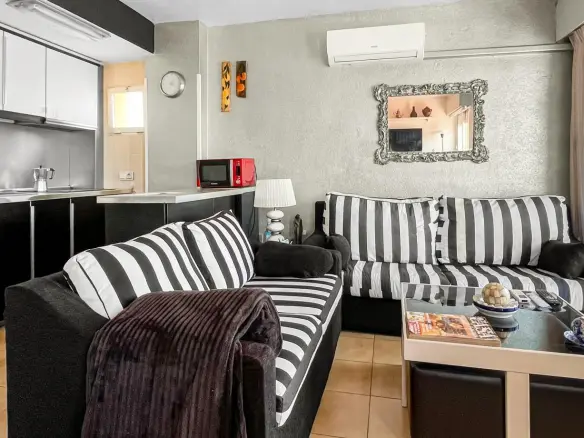 Apartment Of 57 M² With Sea View In Torrevieja