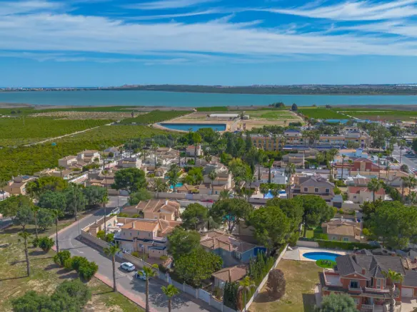 Villa Of 240 M² With Mediterranean Style In Rojales
