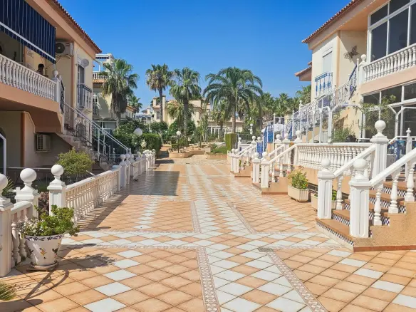 Bungalow Of 90 M² In Orihuela Costa