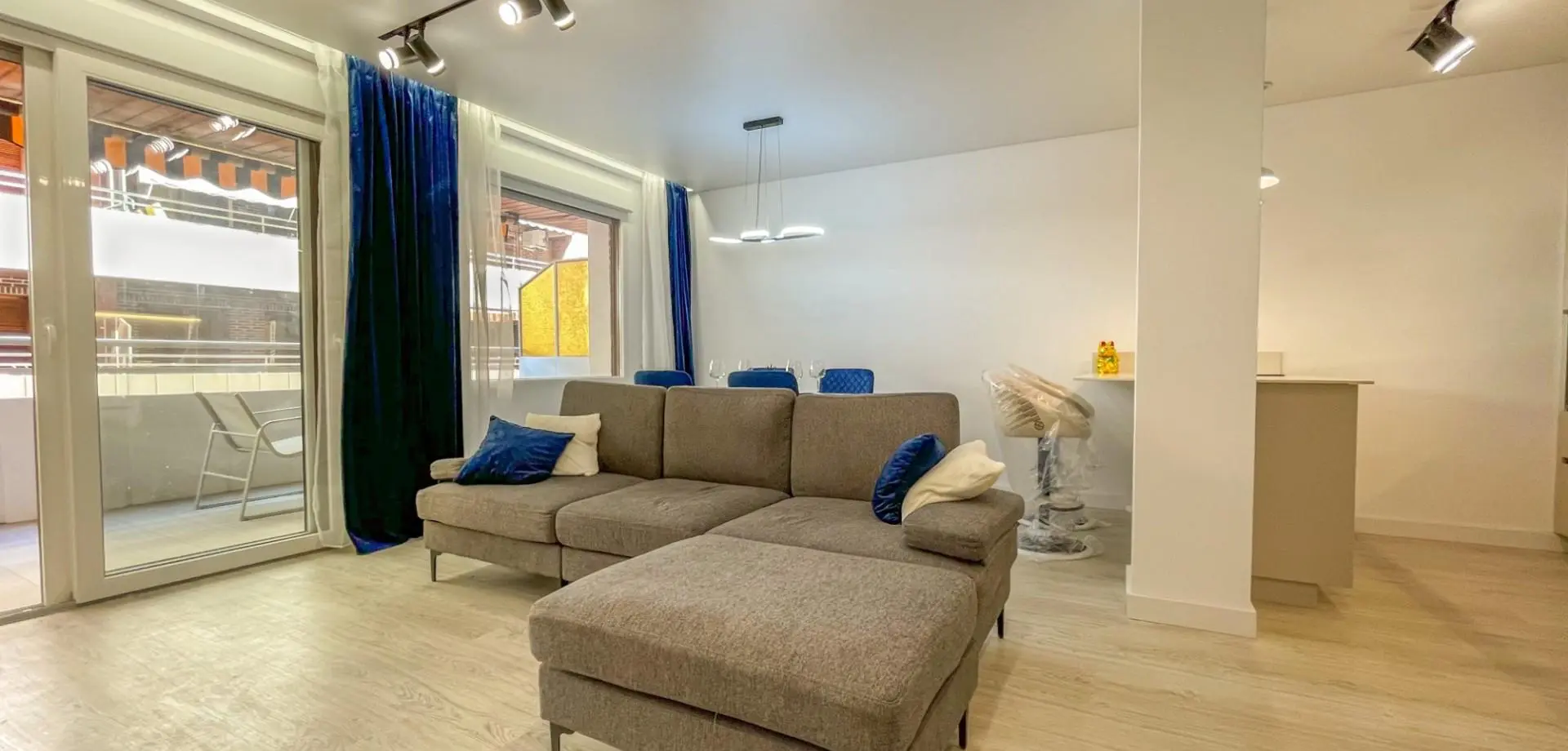 Apartment Of 91 M² In Torrevieja, Spain