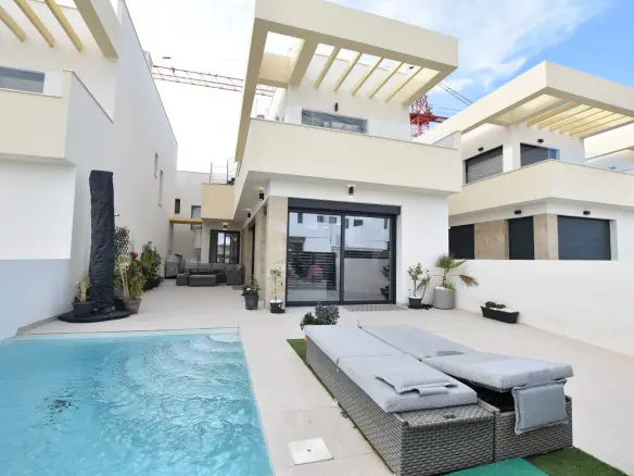 Villa Of 108 M² In Los Montesinos, Spain