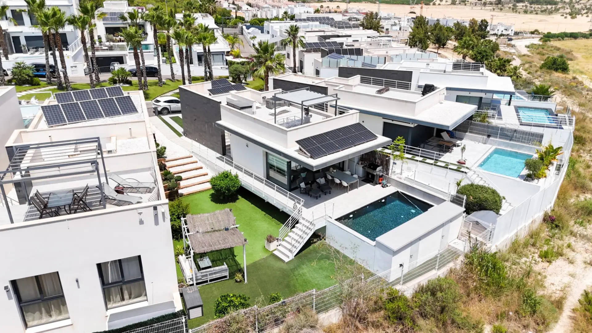 Villa Of 200 M² In San Miguel De Salinas, Spain