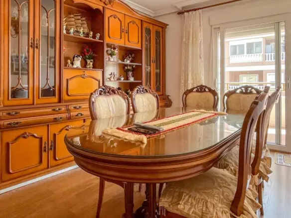 Apartment Of 129 M² In Torrevieja, Spain