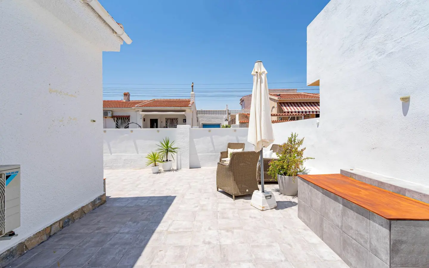 Apartment Of 59 M² With Balcony In Rojales