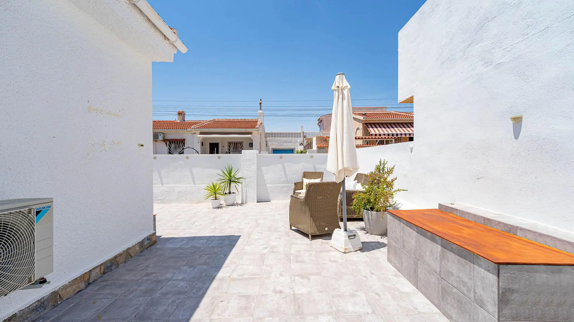 Apartment Of 59 M² With Balcony In Rojales
