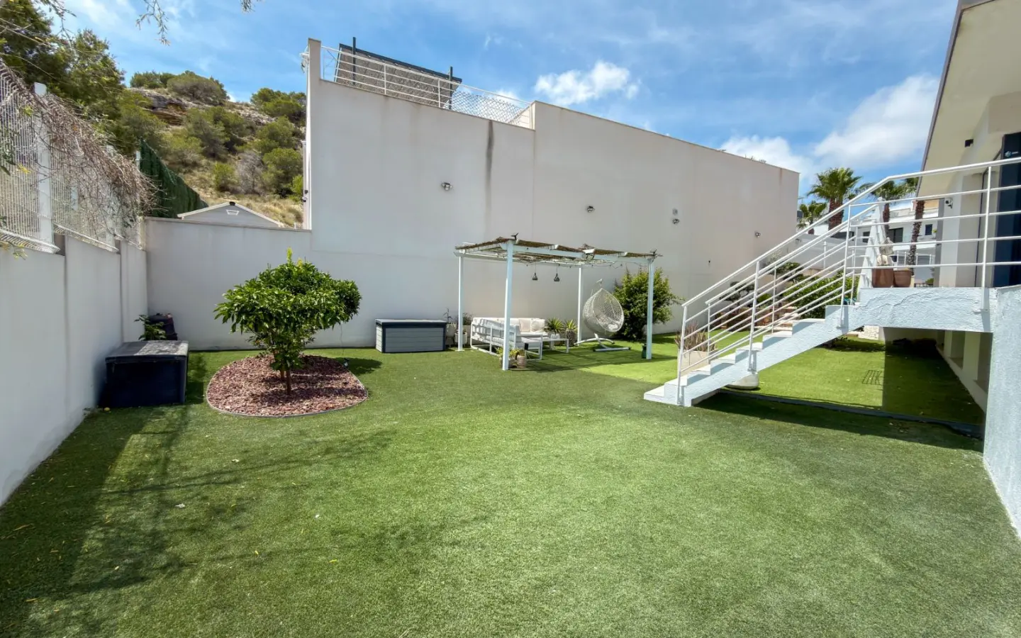 Villa Of 200 M² In San Miguel De Salinas, Spain