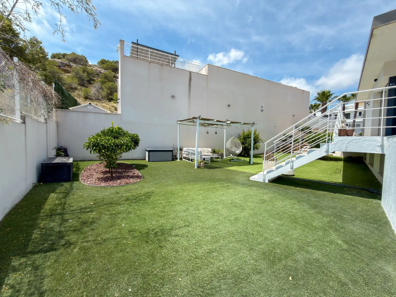 Villa Of 200 M² In San Miguel De Salinas, Spain