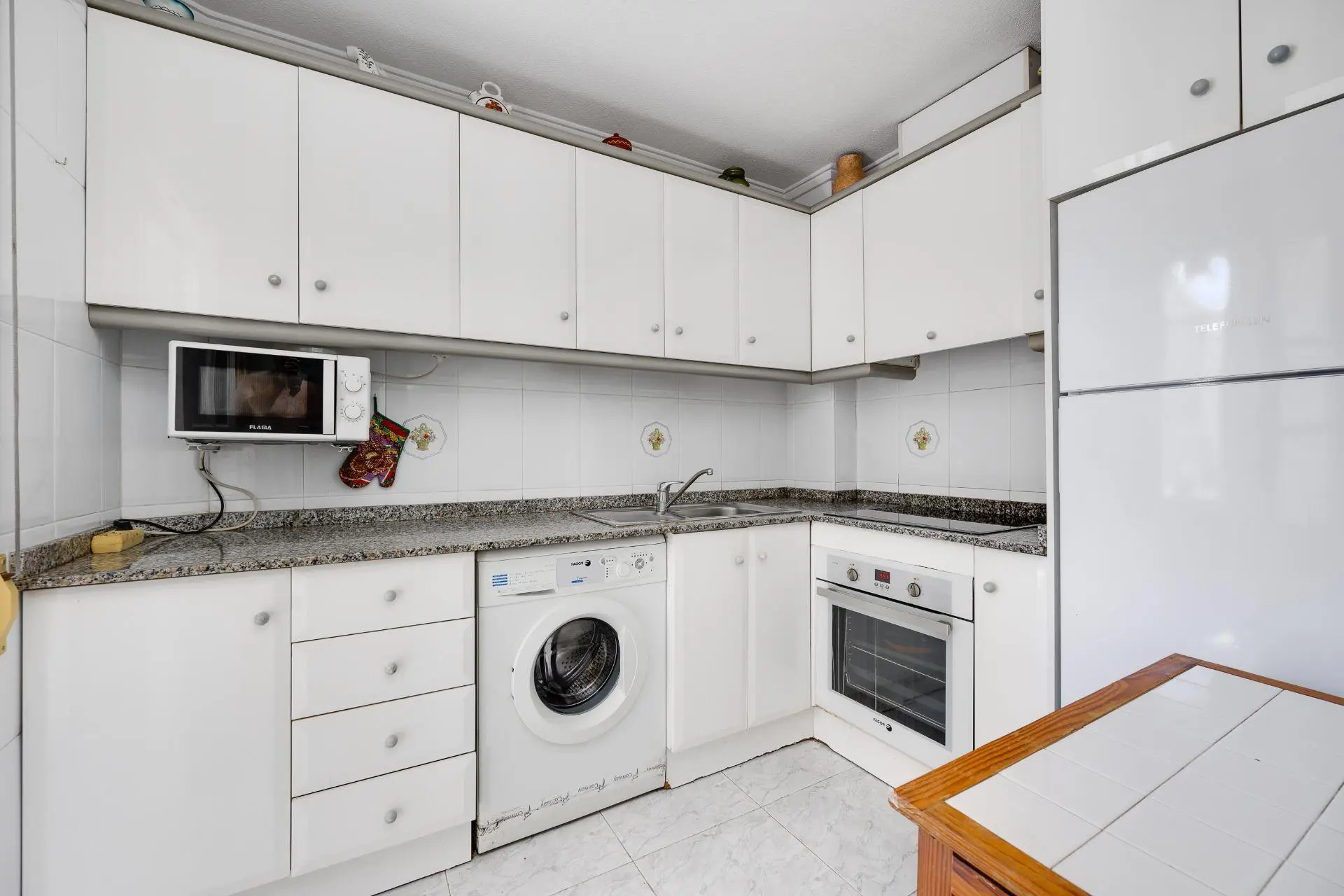Apartment Of 103 M² In Torrevieja, Spain