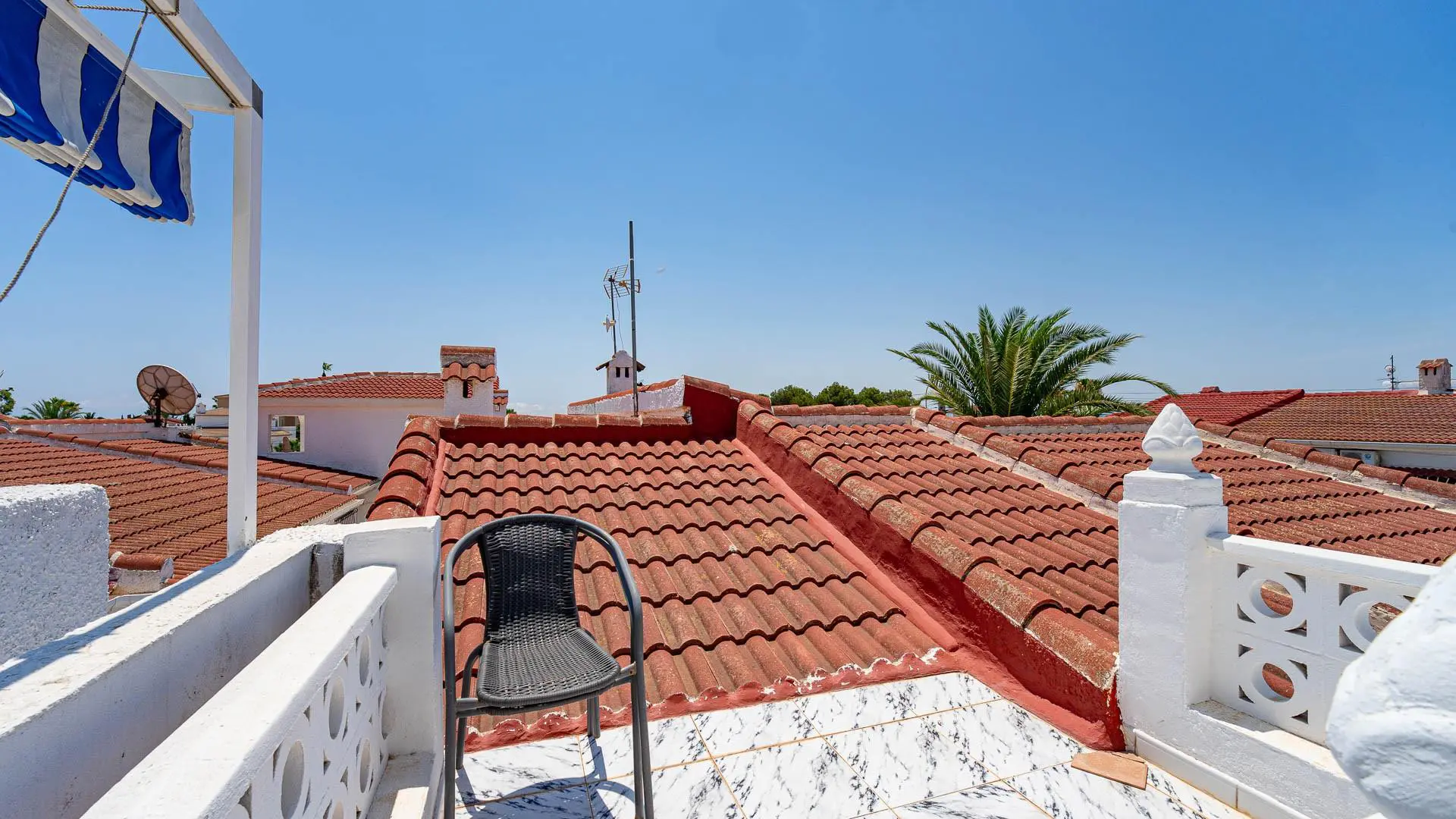 Apartment Of 59 M² With Balcony In Rojales