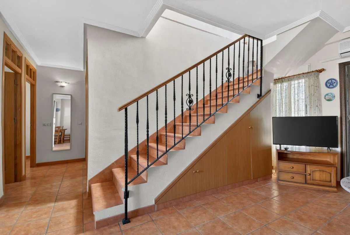 Villa Of 256 M² With A Garden In Lo Pagan