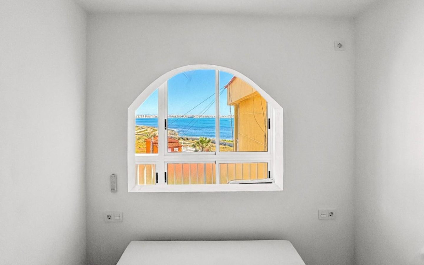 Apartment Of 45 M² In Torrevieja, Spain