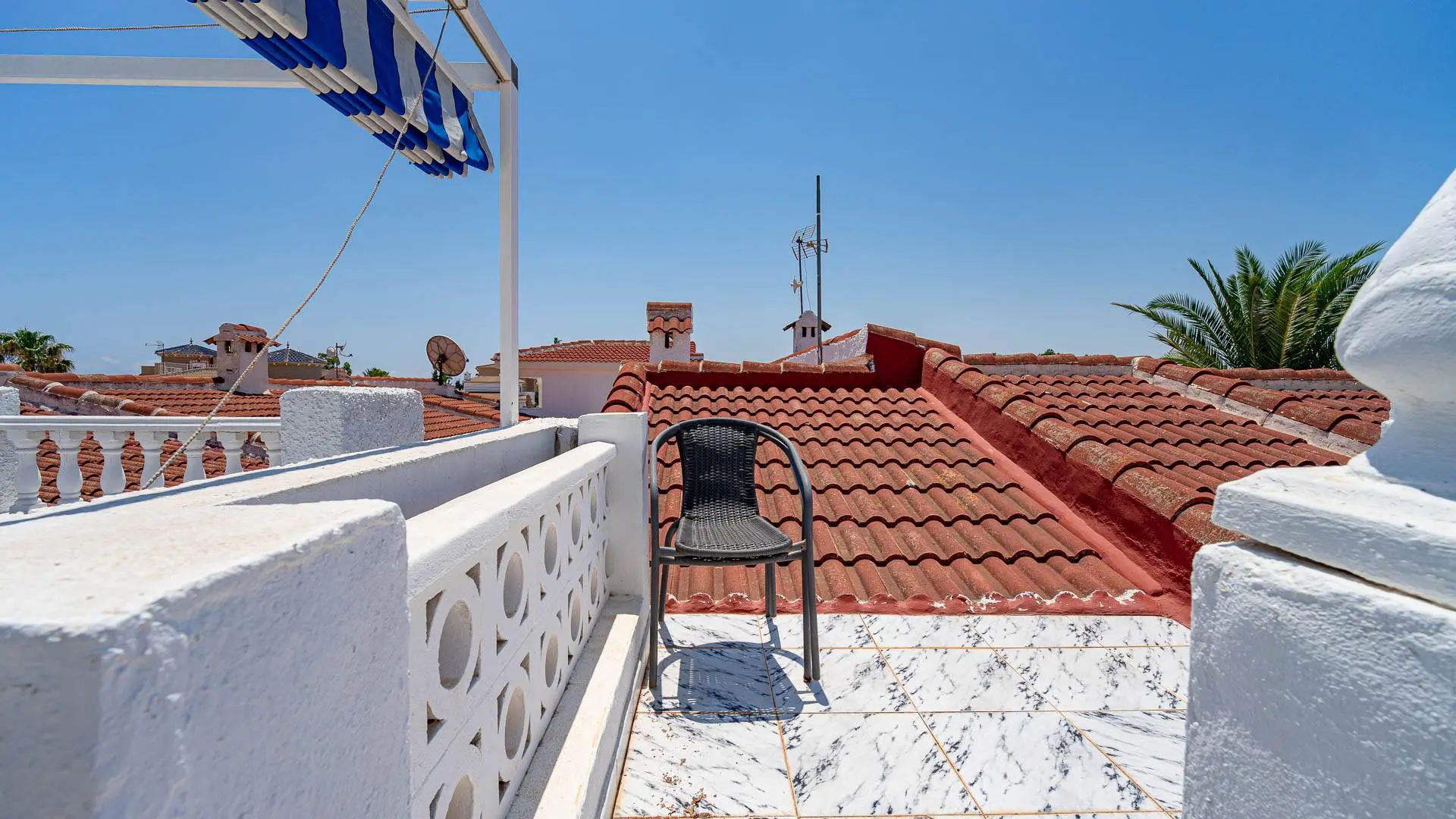 Apartment Of 59 M² With Balcony In Rojales