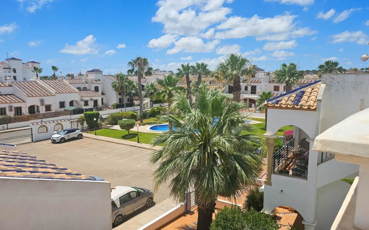 House Of 97 M² In Orihuela Costa, Spain