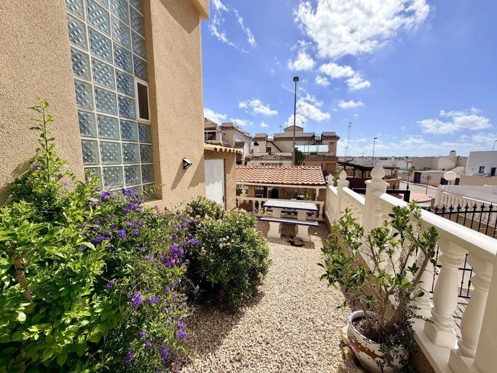 House Of 109 M² In Orihuela Costa, Spain
