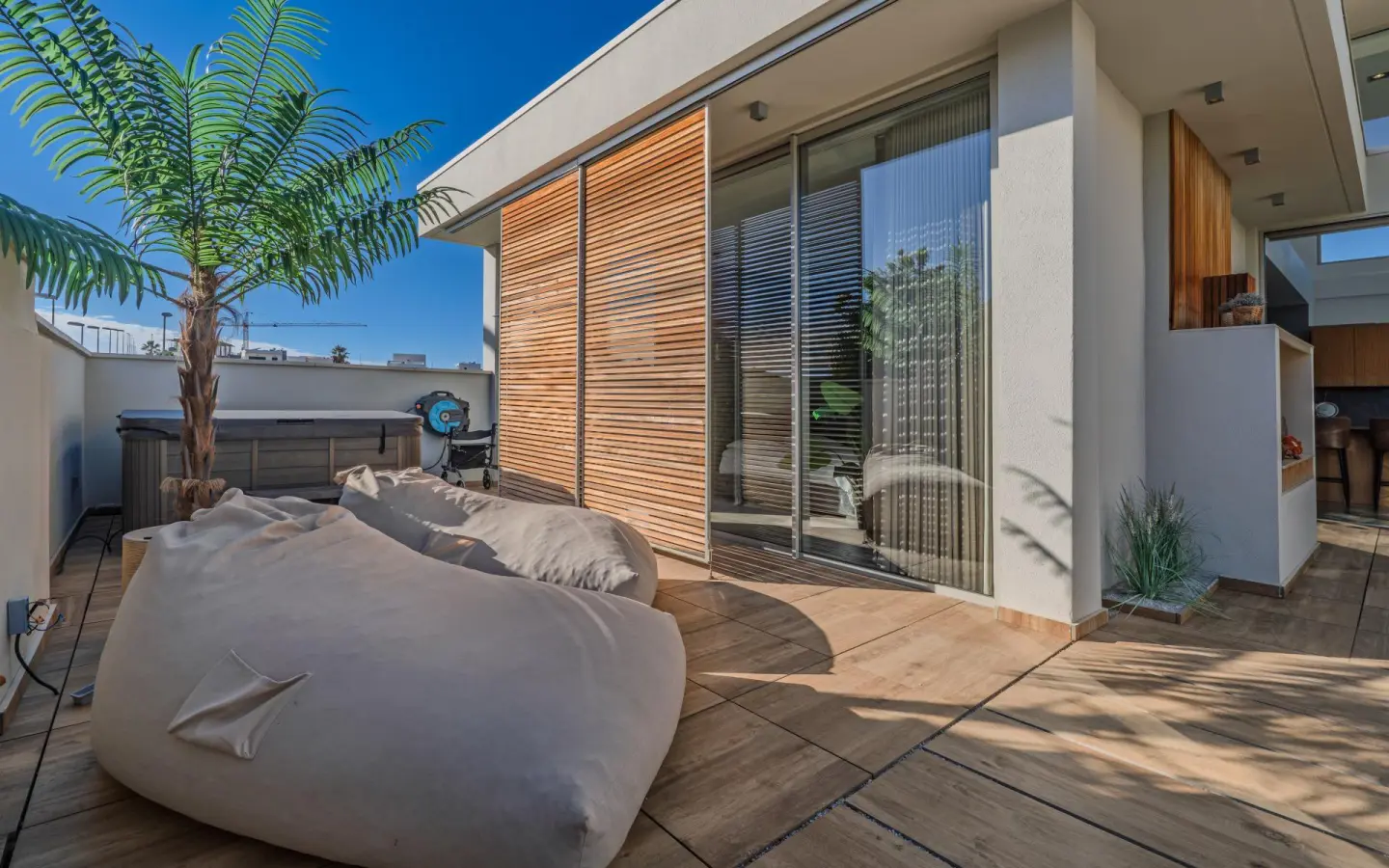 Villa Of 544 M² In Benijofar