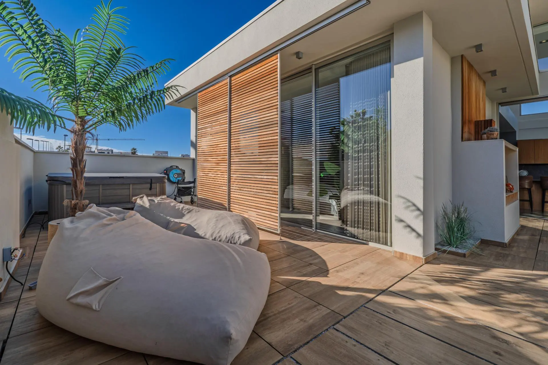 Villa Of 544 M² In Benijofar