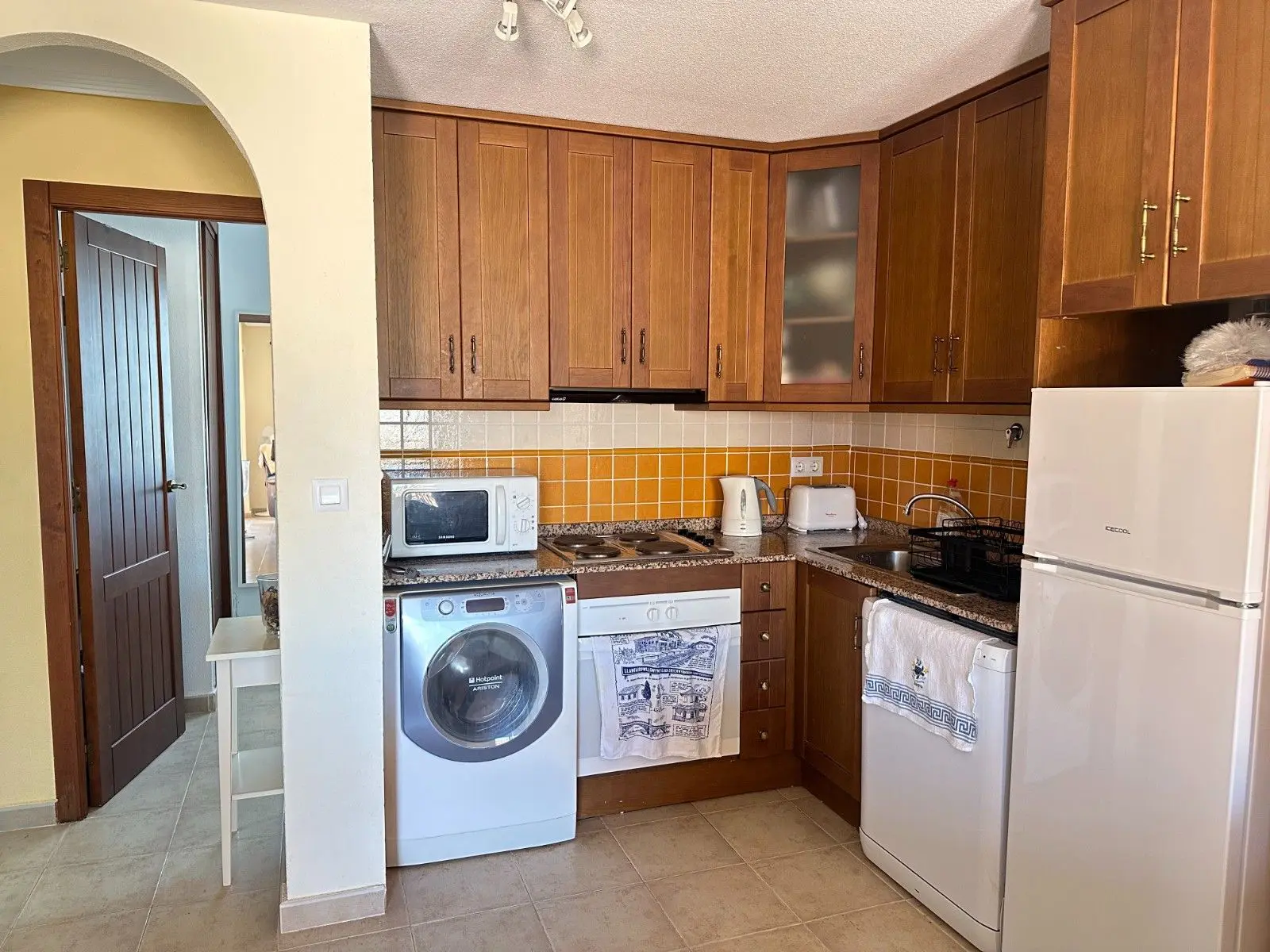 Apartment Of 78 M² With Features In Torrevieja, Spain