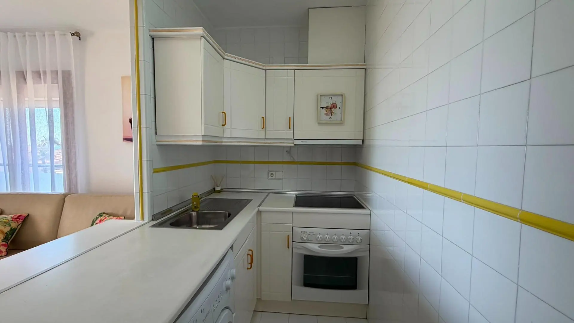 Apartment Of 63 M² In Torrevieja, Spain