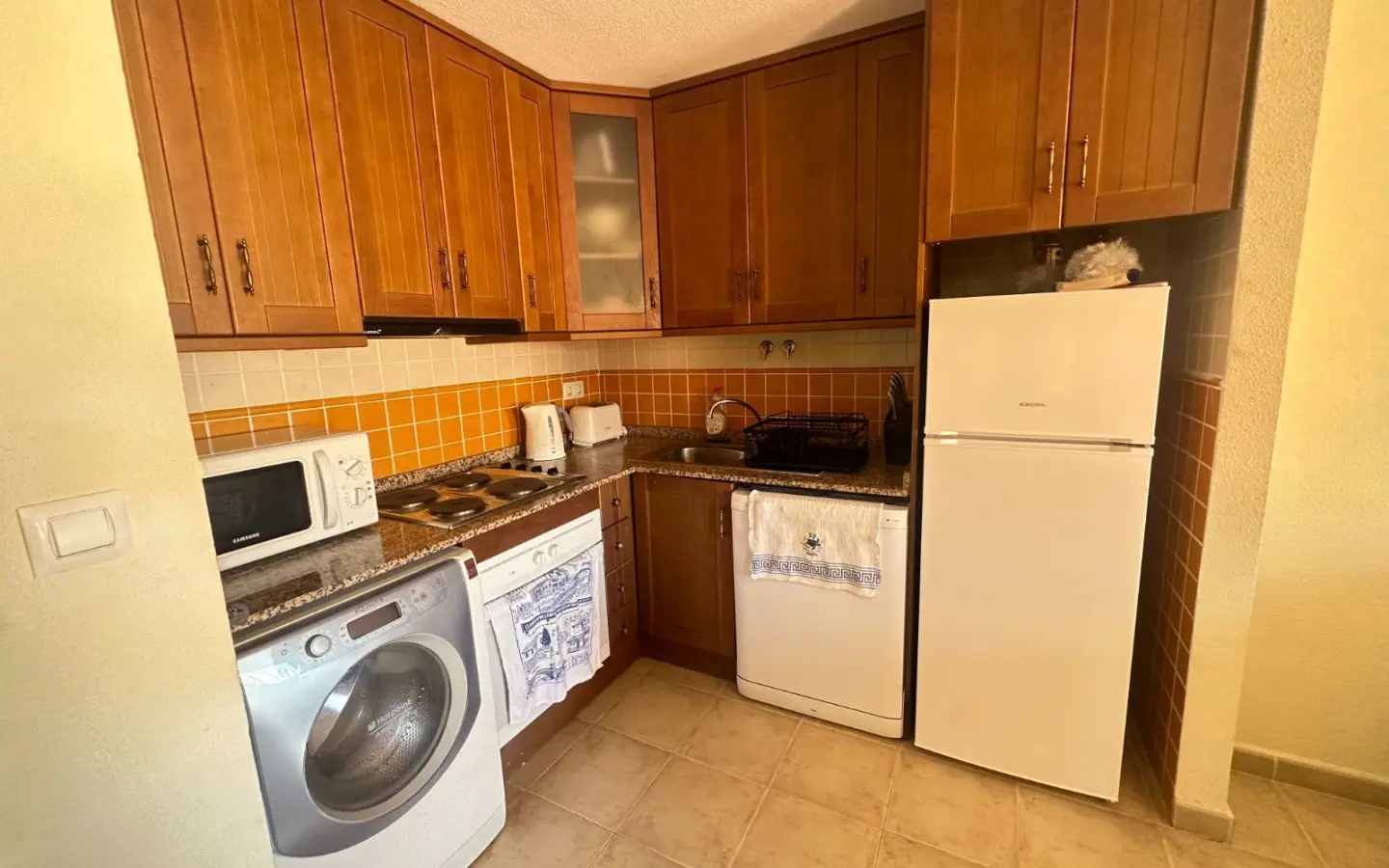 Apartment Of 78 M² With Features In Torrevieja, Spain