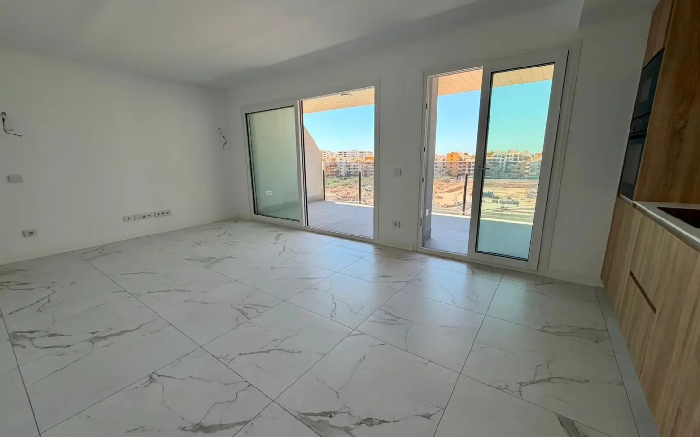 2-bedroom Apartment In Torrevieja, Spain (76 M²)