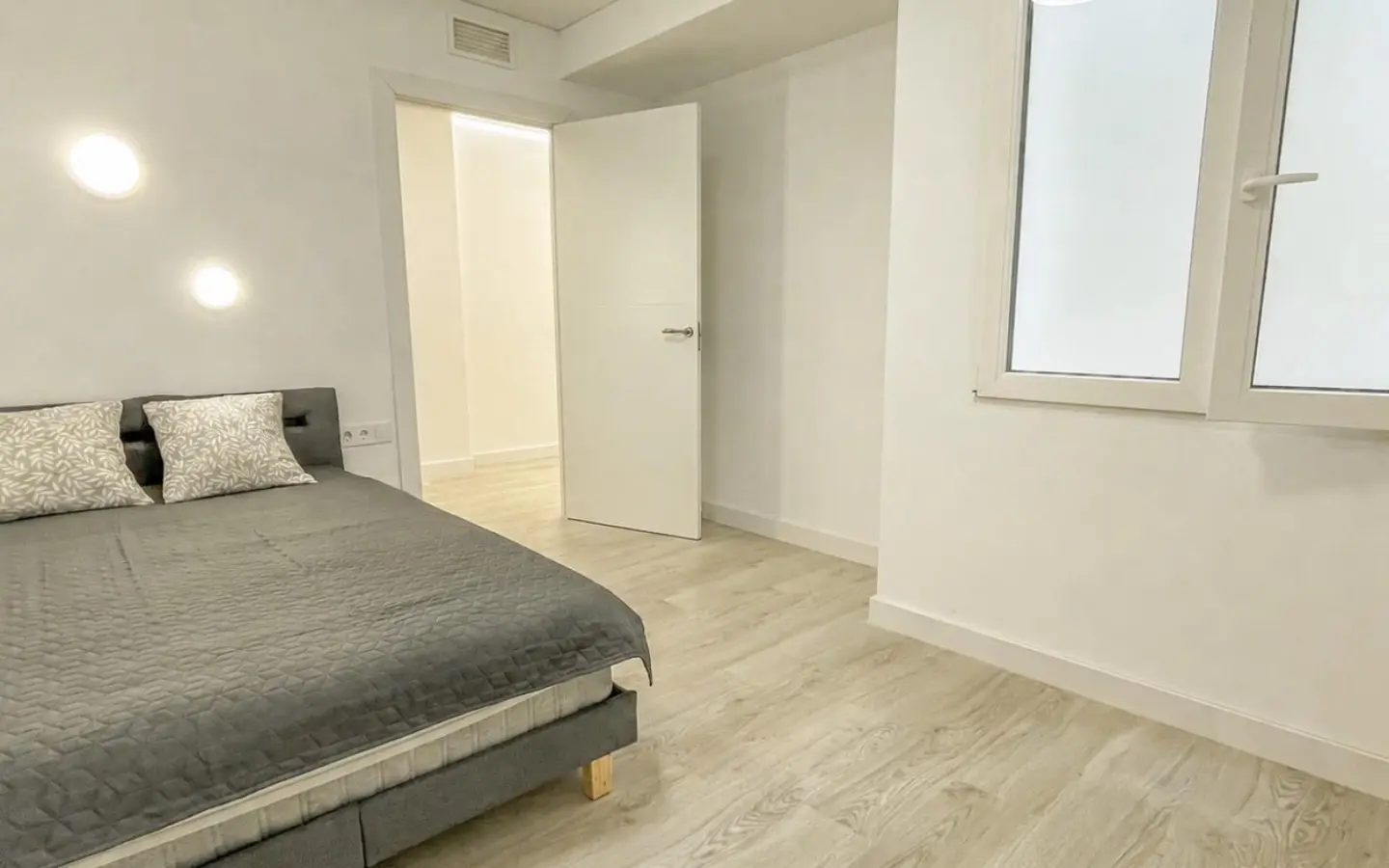 Apartment Of 91 M² In Torrevieja, Spain