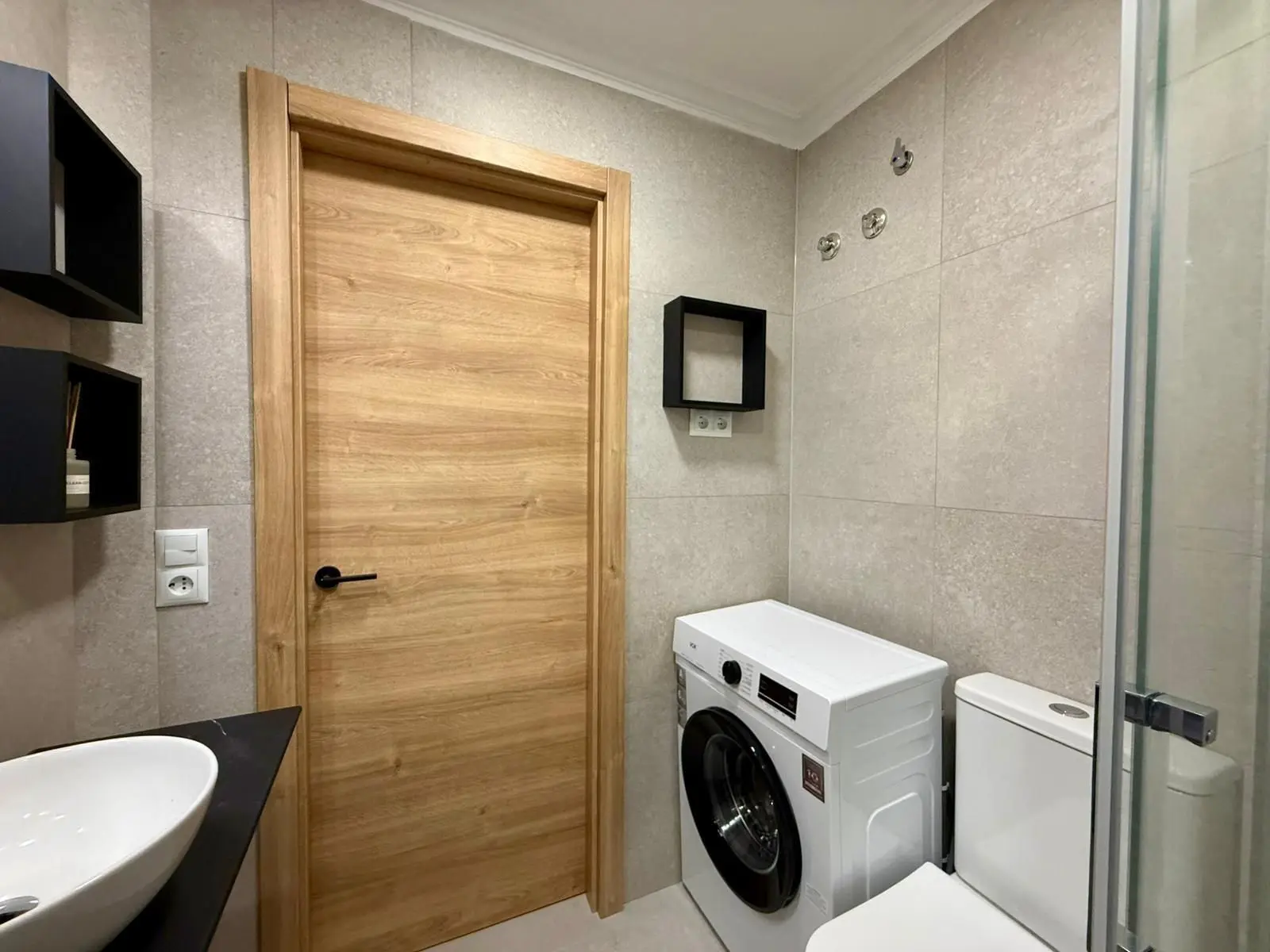 Apartment Of 80 M² With Sea View In Torrevieja, Spain