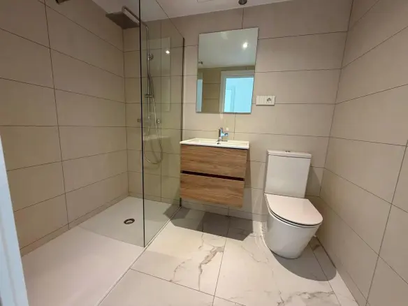 2-bedroom Apartment In Torrevieja, Spain (76 M²)