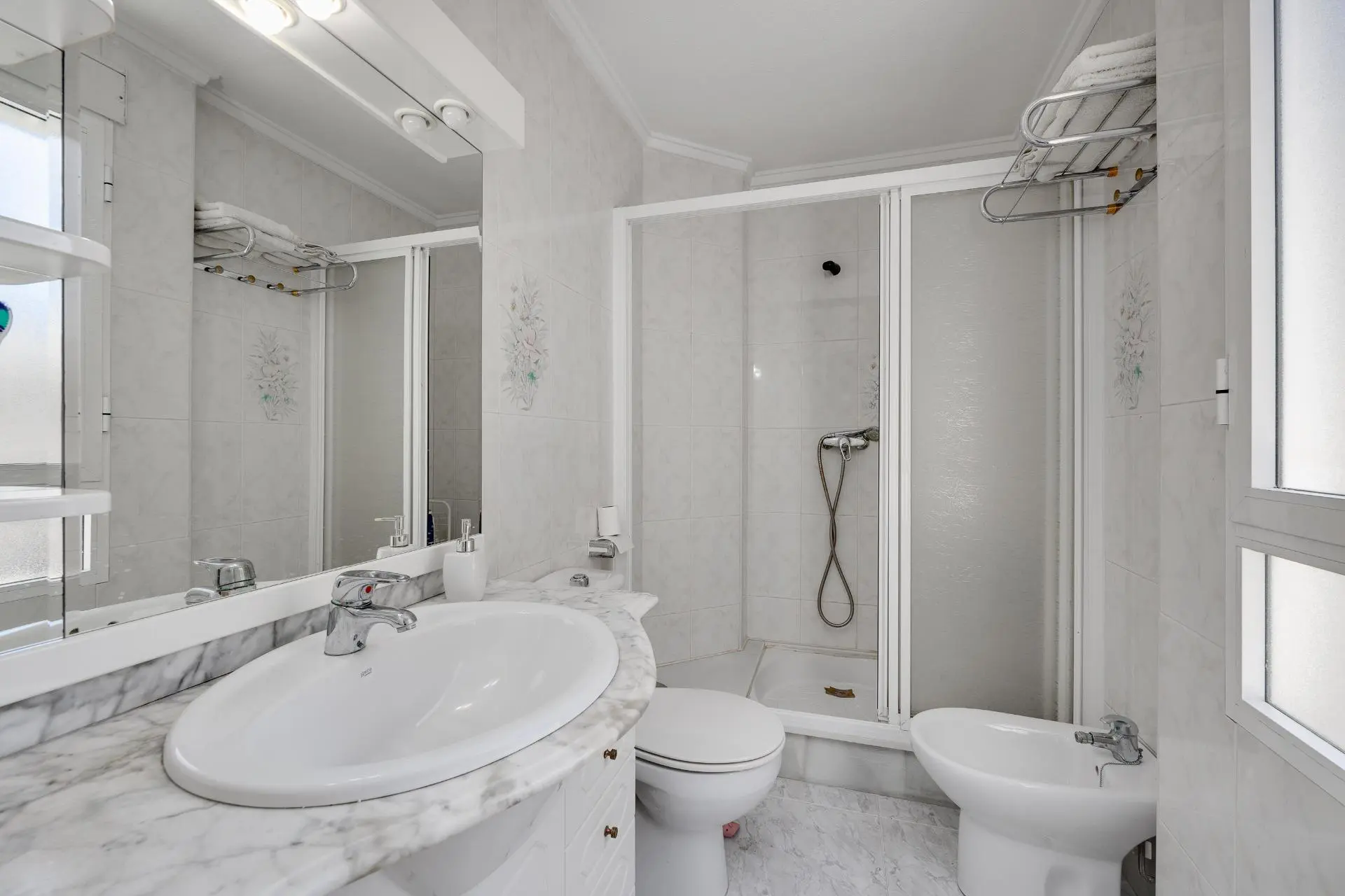 Apartment Of 103 M² In Torrevieja, Spain