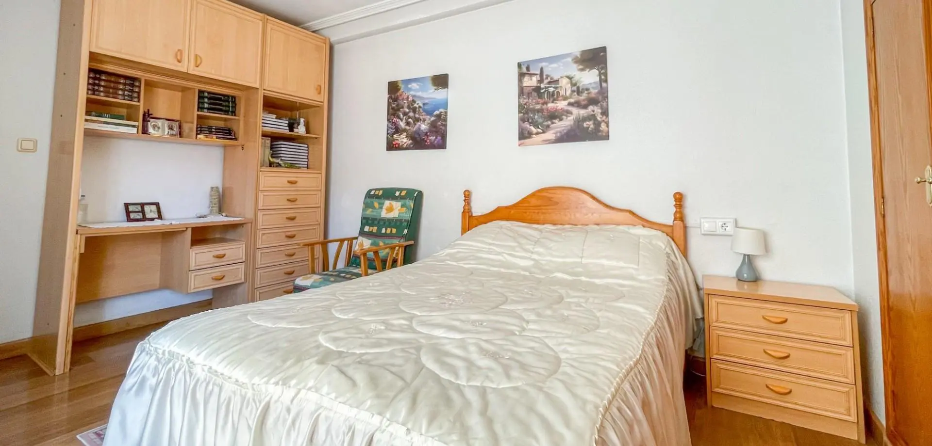Apartment Of 129 M² In Torrevieja, Spain