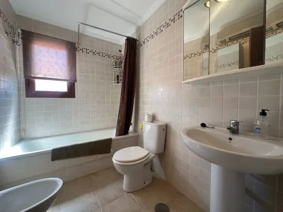 Apartment Of 78 M² With Features In Torrevieja, Spain