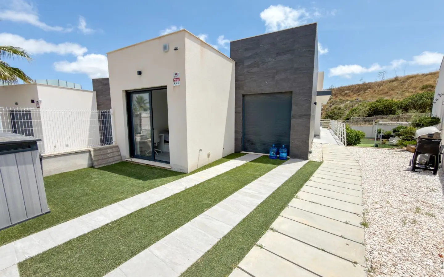 Villa Of 200 M² In San Miguel De Salinas, Spain