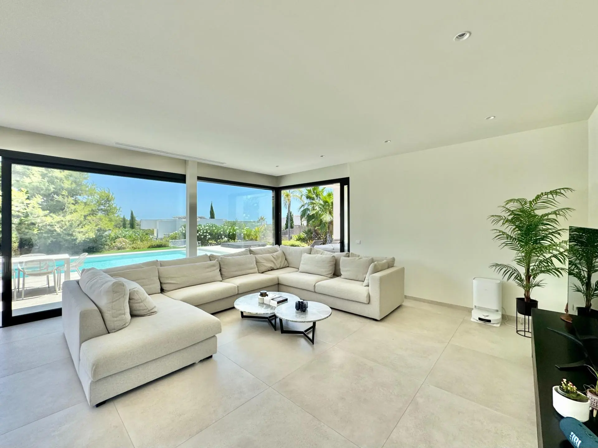 Villa Of 369 M² In Orihuela, Spain