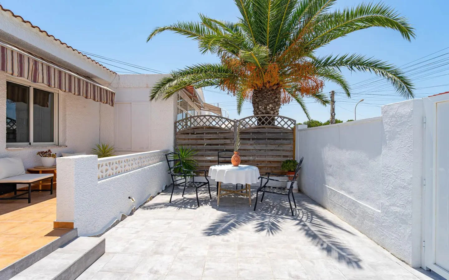 Apartment Of 59 M² With Balcony In Rojales