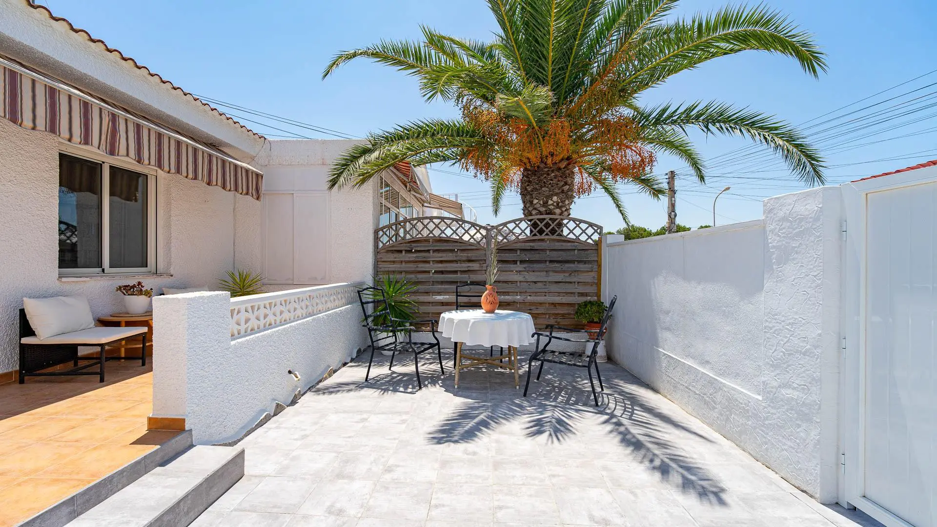 Apartment Of 59 M² With Balcony In Rojales