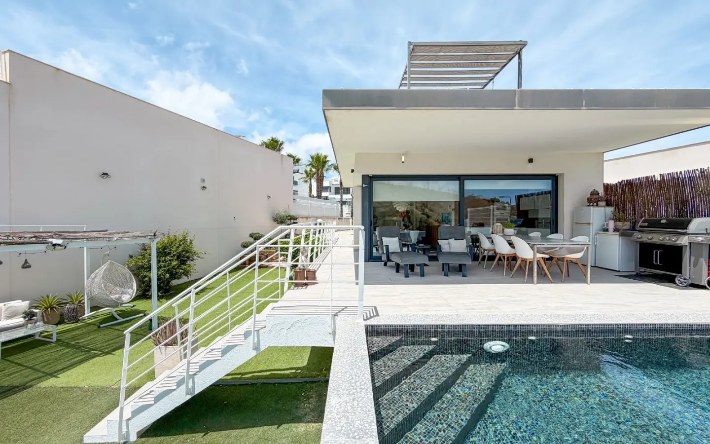 Villa Of 200 M² In San Miguel De Salinas, Spain
