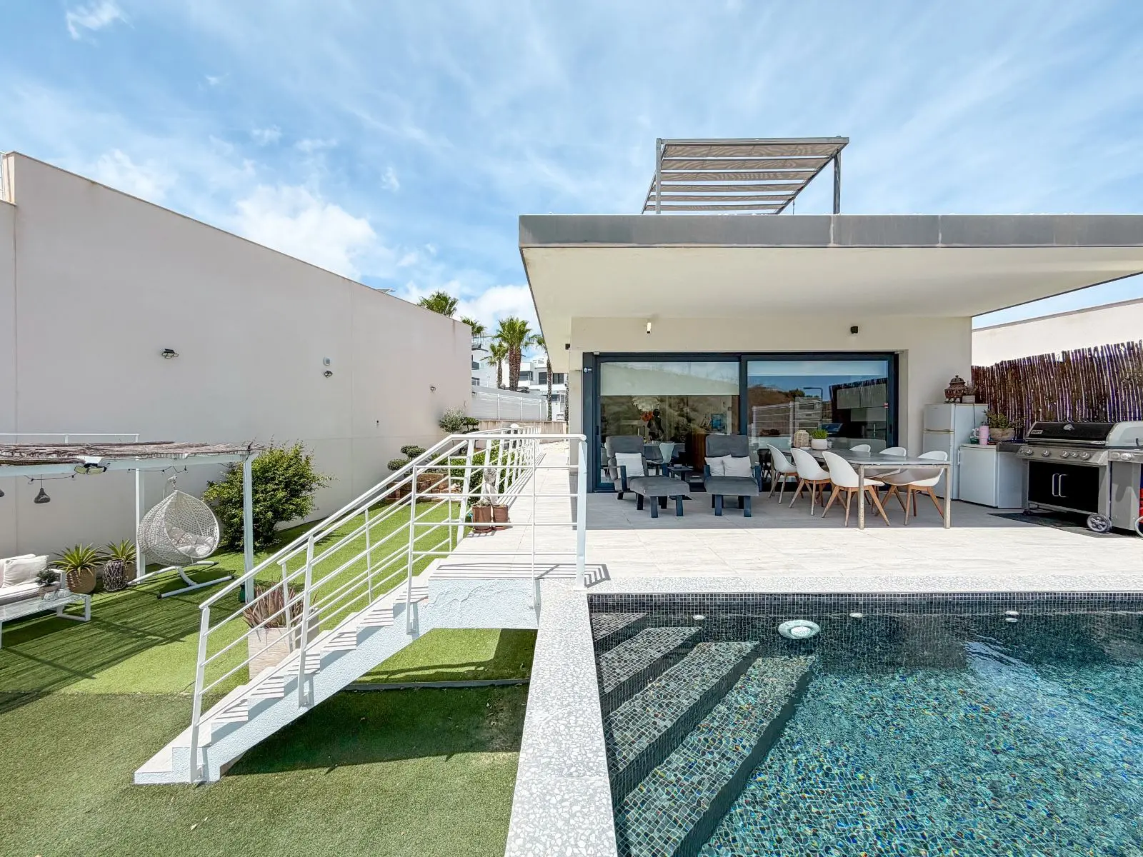 Villa Of 200 M² In San Miguel De Salinas, Spain