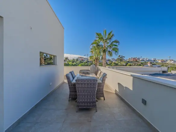 4-bedroom Villa In Benijofar, Spain (544 M²)