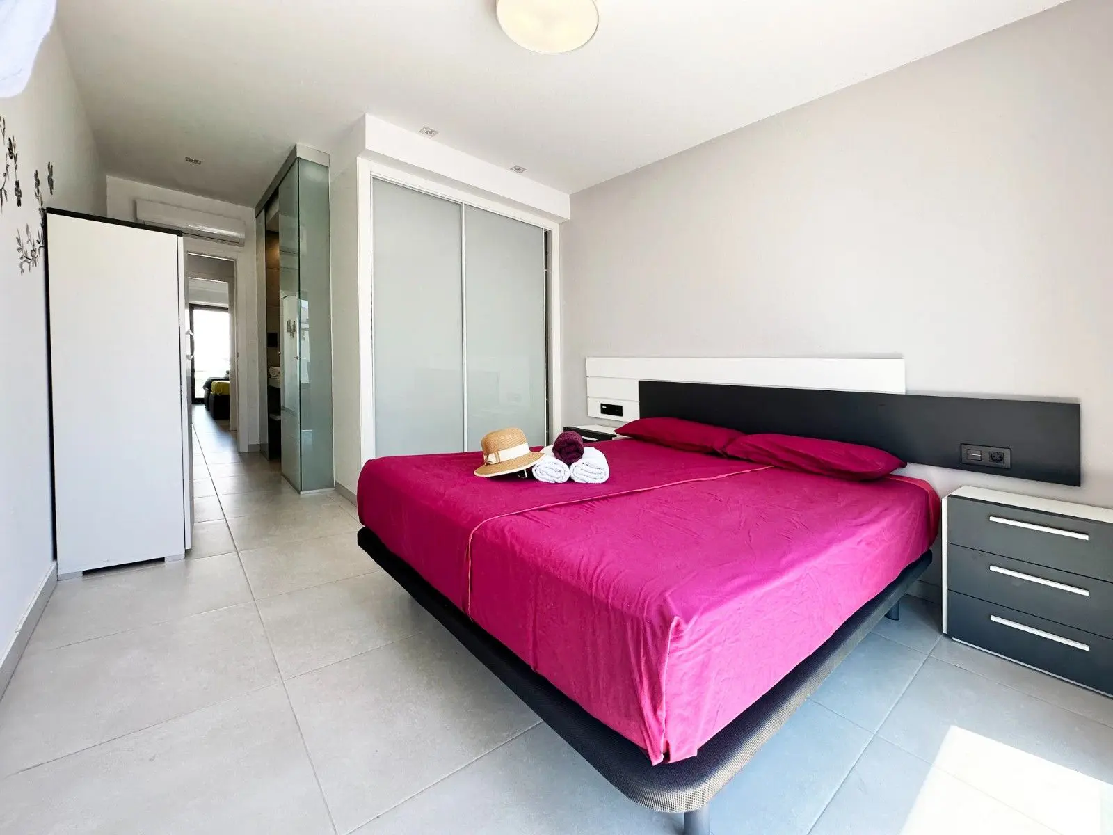 Apartment Of 75 M² With Sea View In Guardamar Del Segura