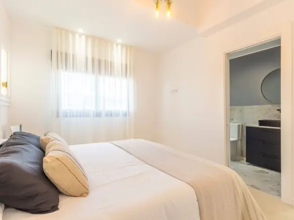 3-bedroom Semi In Torrevieja, Spain (100 M²)