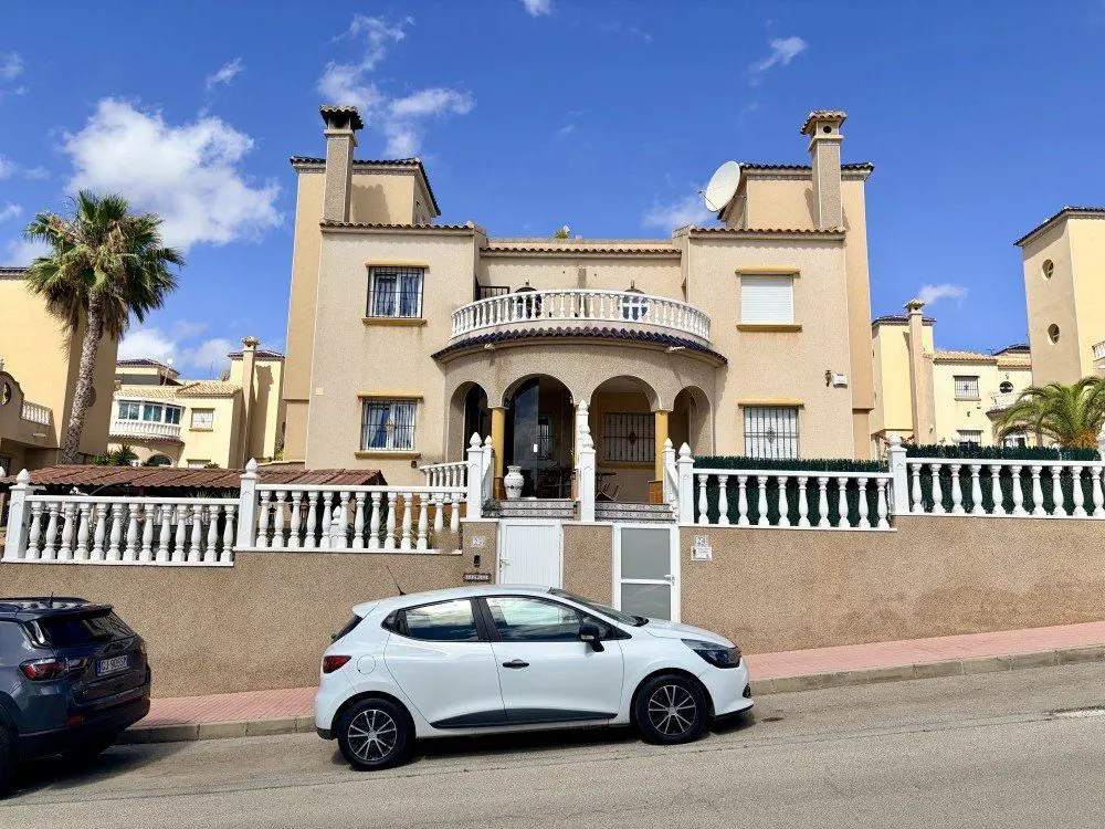 House Of 109 M² In Orihuela Costa, Spain