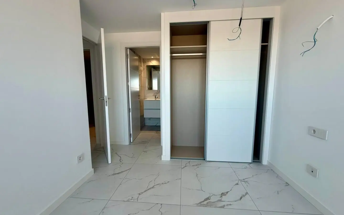 2-bedroom Apartment In Torrevieja, Spain (76 M²)