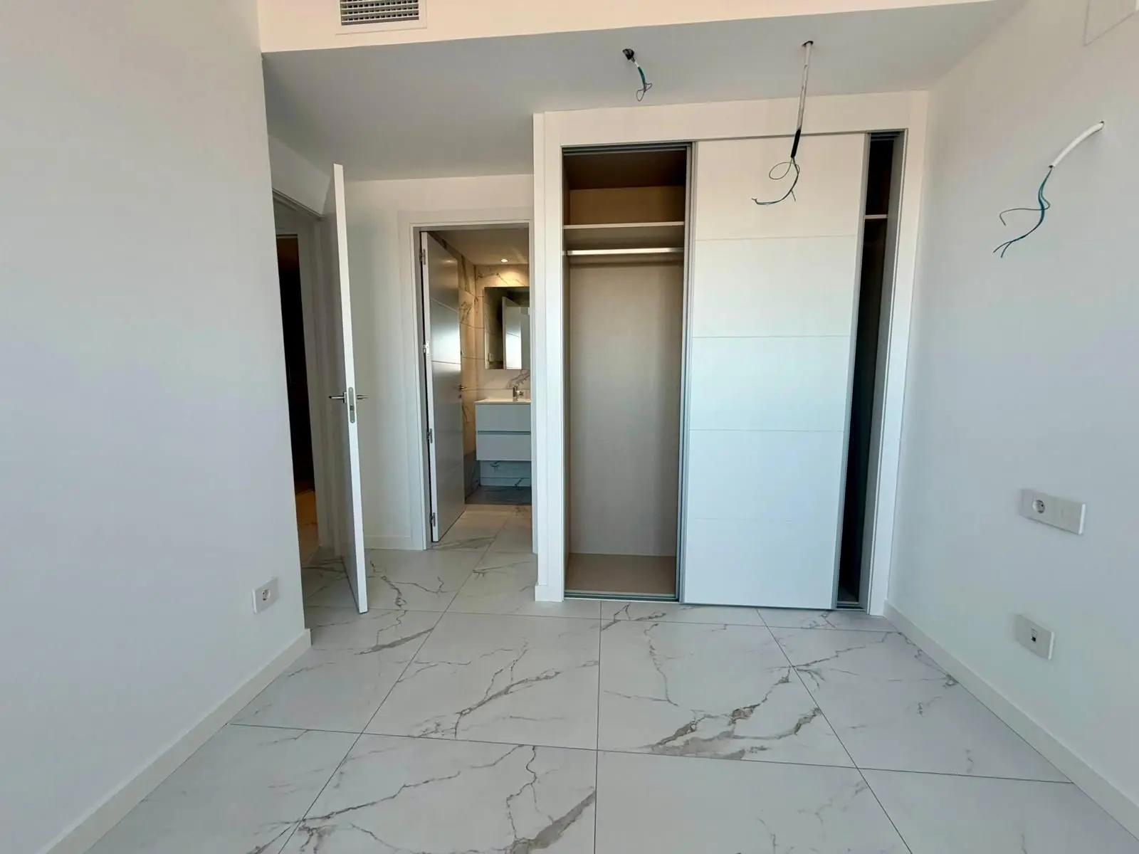 Apartment Of 76 M² In Torrevieja, Spain